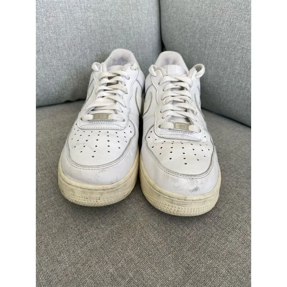 Nike Air Force 1 Low '07 White Sneakers Unisex Size 9 Athletic Shoes